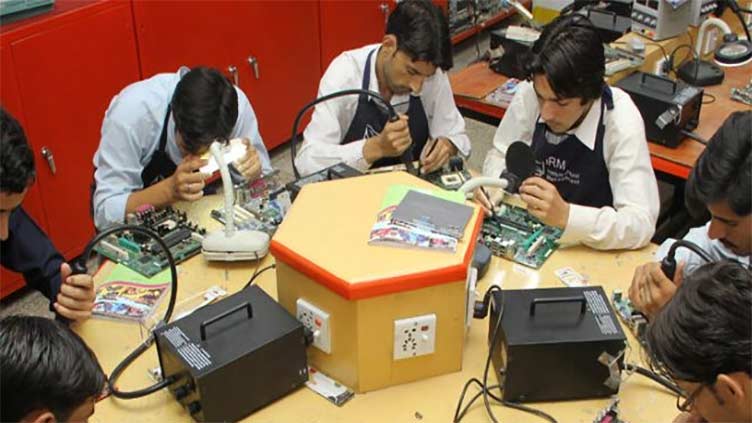 Why Technical Education is the Future for Pakistani Youth
