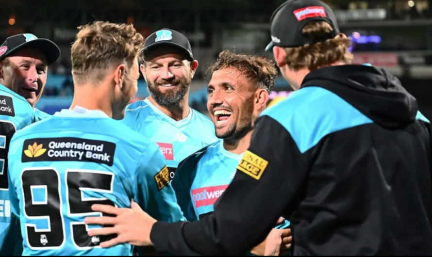 بگ بیش لیگ: زمان خان کی شاندار بولنگ، آخری اوور میں صرف 6 رنز دے کر ٹیم کو سنسنی خیز فتح دلا دی